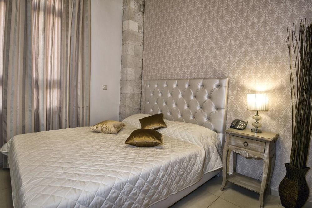 Archontiko Old Town Suites Resmo Dış mekan fotoğraf