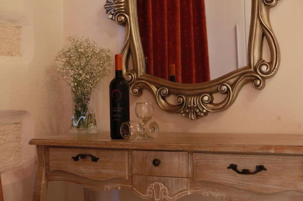 Archontiko Old Town Suites Resmo Dış mekan fotoğraf